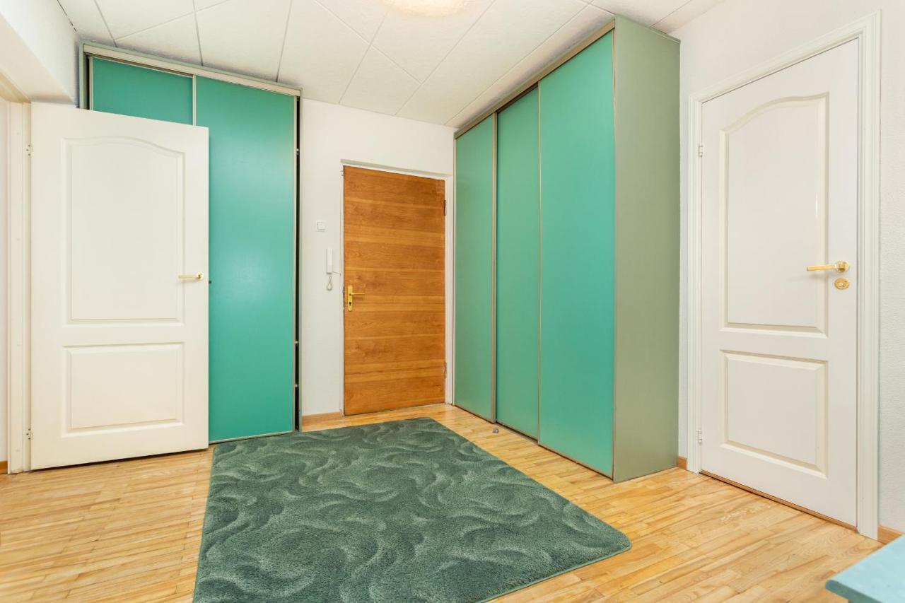 3 Room Central Apartmend 90M2 Parking For One Car Fifth Floor And The Building Does Not Have An Elevator Tallinn Extérieur photo