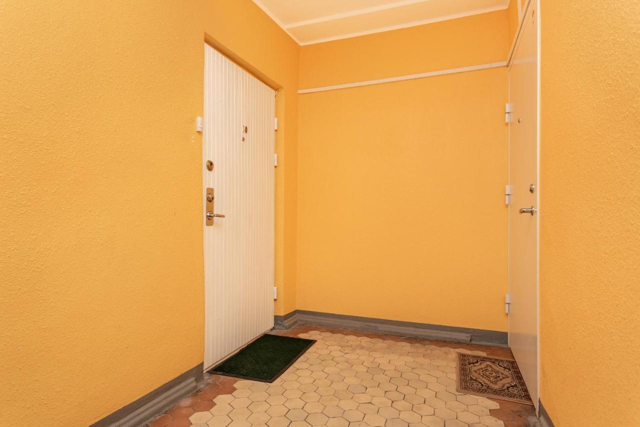 3 Room Central Apartmend 90M2 Parking For One Car Fifth Floor And The Building Does Not Have An Elevator Tallinn Extérieur photo